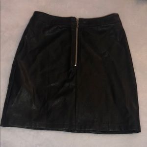Faux leather mini skirt